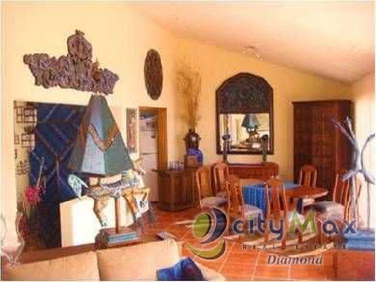 CASA VACACIONAL EN VENTA Y RENTA EN ATITLAN