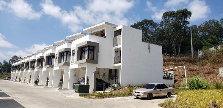 Casa nueva en renta/alquiler en Serena de Arrazola