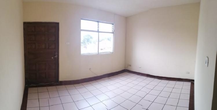 CASA EN VENTA EN PINARES DE SAN CRISTOBAL 