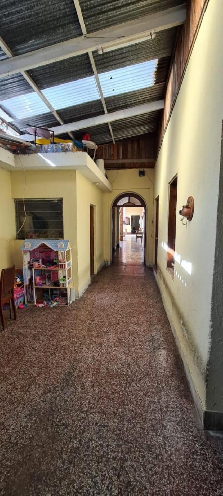 Casa para uso comercial en Renta en zona 1