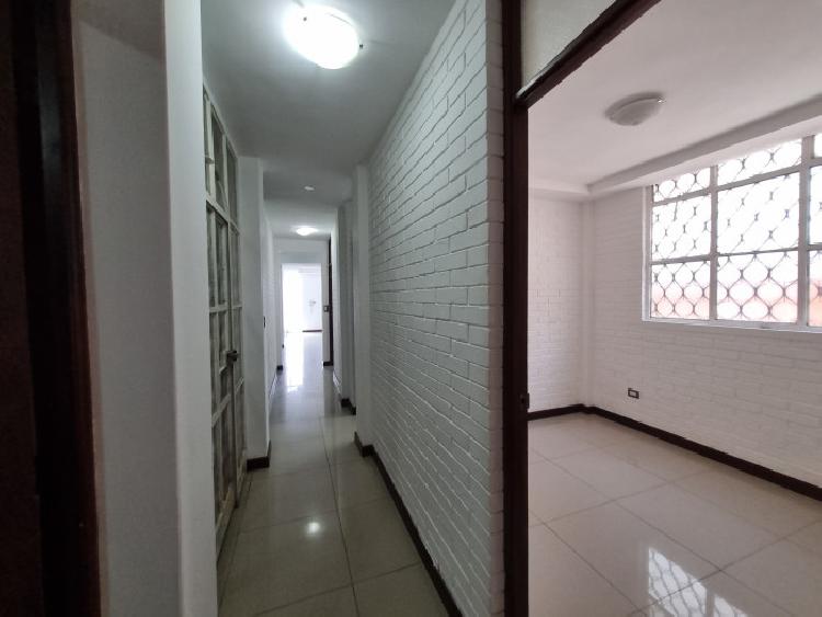 Apartamento en renta en zona 7 Colonia con seguridad