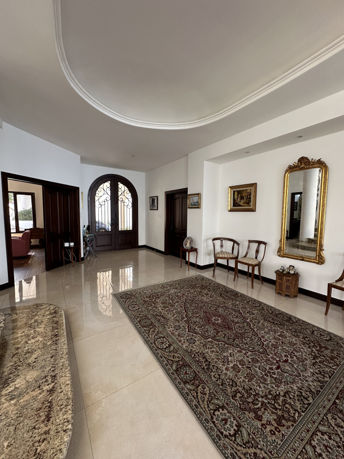 VENTA de Casa Luxury Altos de Monte Bello CAES km 9.5