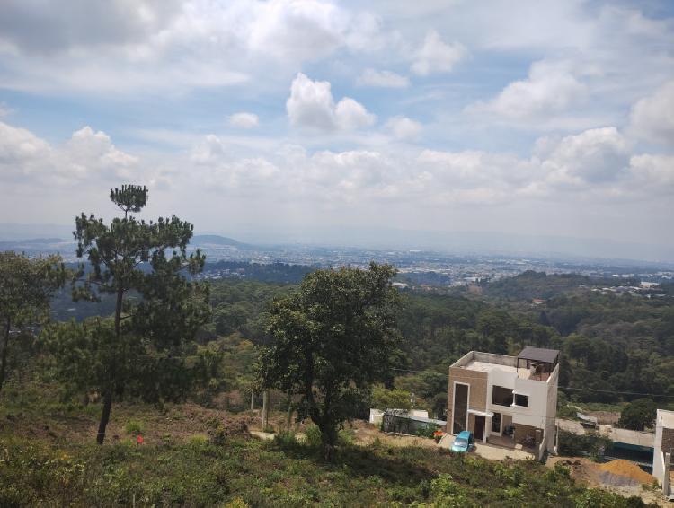 Terreno en Venta en Condominio en Zona 6 de Mixco