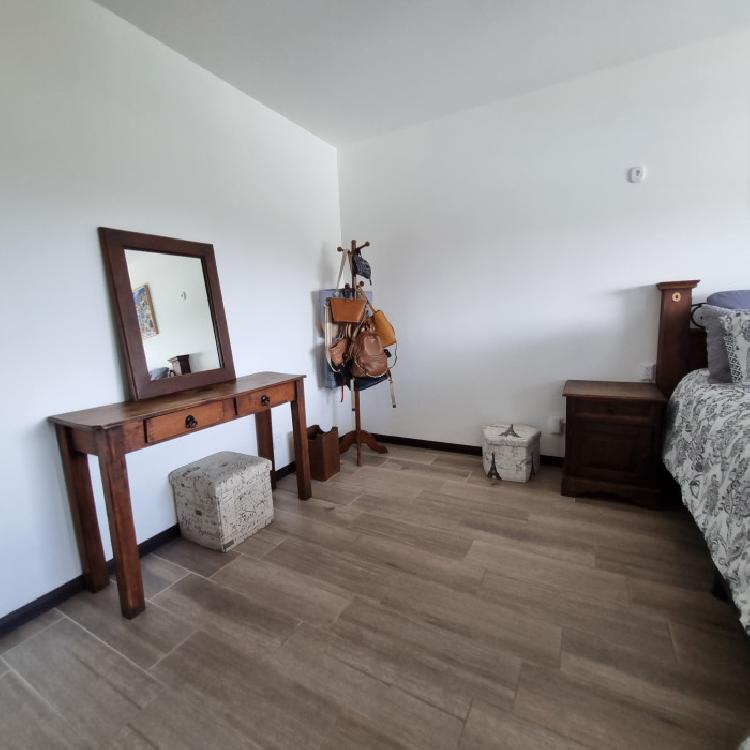 Apartamento en renta AMUEBLADO zona 14 Segheria