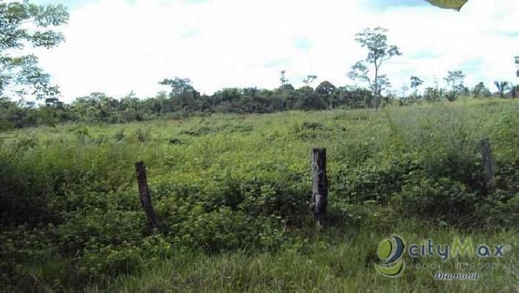 FINCA EN VENTA EN LAS CRUCES PETEN GUATEMALA