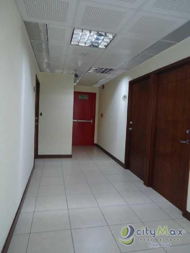 Alquilo Oficina con 93.80m2 en Condado El Naranjo