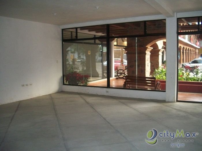 Local Comercial en Renta en Antigua!