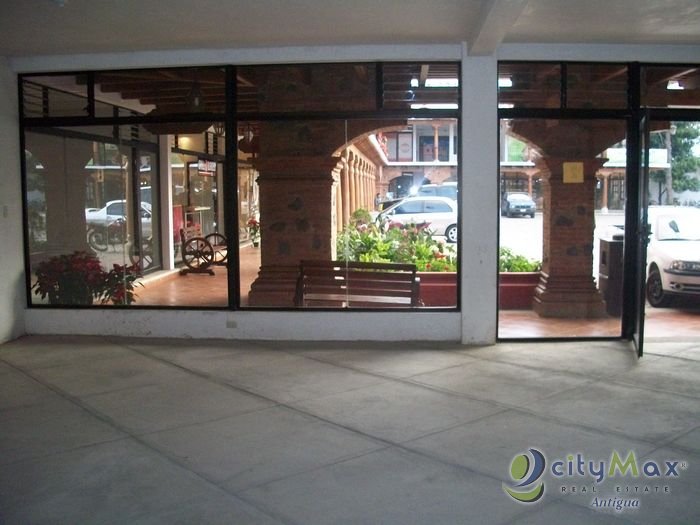 Local Comercial en Renta en Antigua!