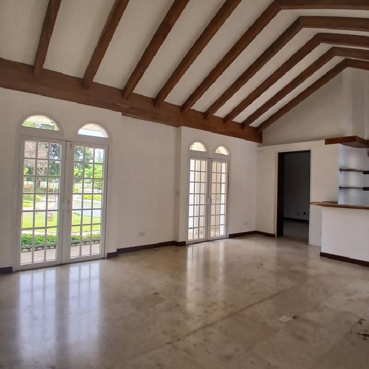Exclusiva Casa en Venta Cayala Zona 16