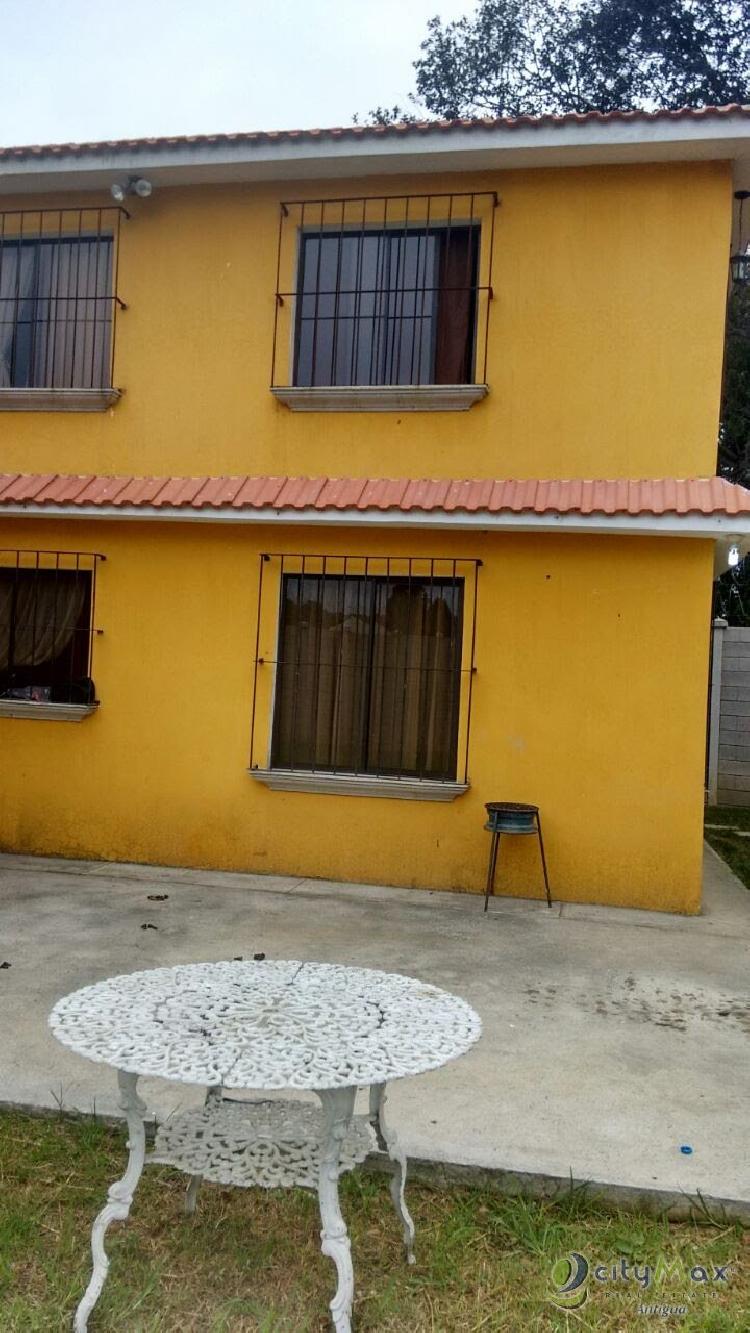 ¡CityMax Antigua vende casa en San Lucas para negocio!