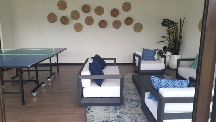  CASA NUEVA EN RENTA Resid Condado Ciudad Vieja