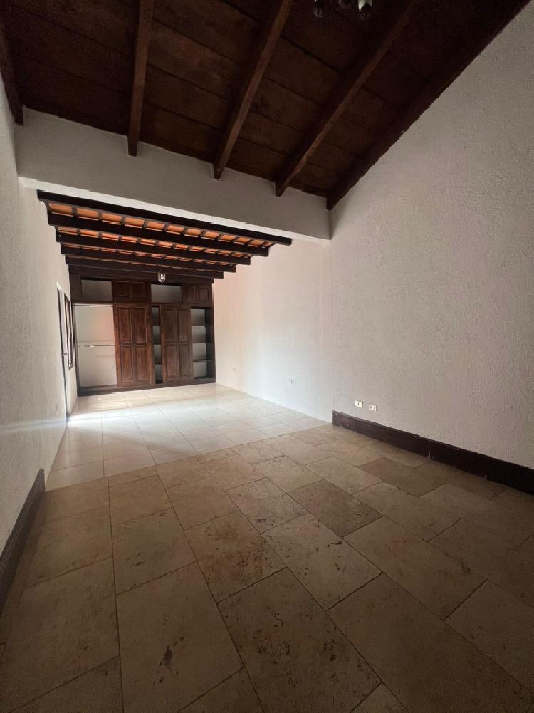 Casa con 5 habitaciones en Antigua Guatemala