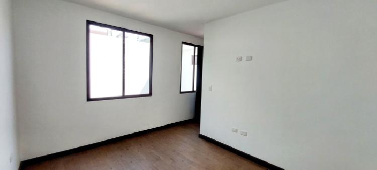 Venta de casa en exclusivo residencial de San Miguel D.