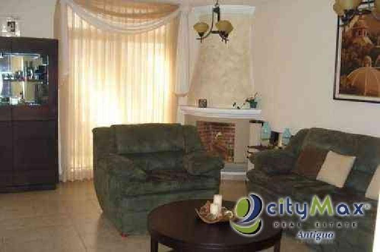 ¡CityMax vende casa en condominio en San Lucas!