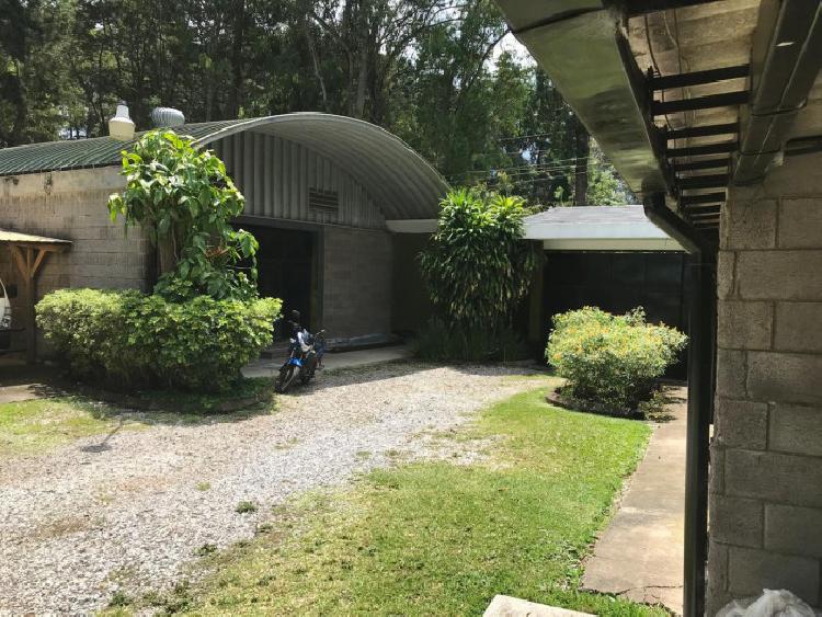 VENDO HERMOSA CASA EN ZONA 16 CERCA DE EMBAJADA AMERICA