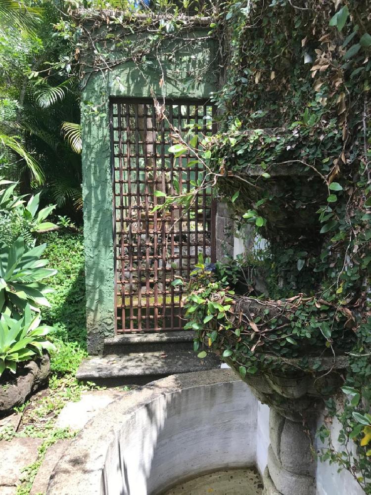 VENDO HERMOSA CASA EN ZONA 16 CERCA DE EMBAJADA AMERICA