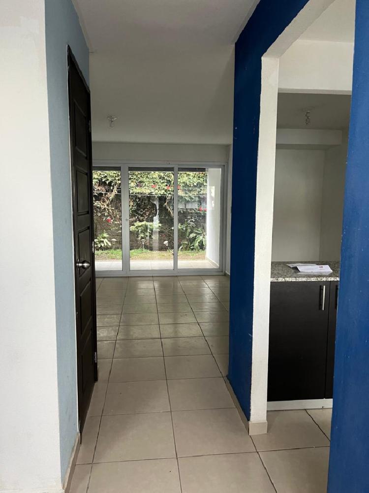 CASA EN VENTA EN ALAMEDAS DE SANTO DOMINGO FRAIJANES