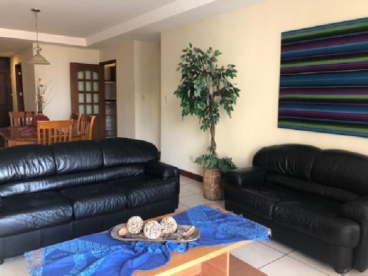  AMPLIO APARTAMENTO EN  VENTA,  UBICADO  EN  ZONA  10. 