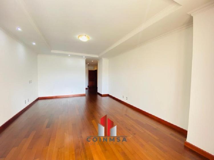 Apartamento en Renta zona 14 / Tadeus