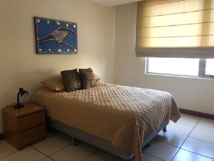  AMPLIO APARTAMENTO EN  VENTA,  UBICADO  EN  ZONA  10. 