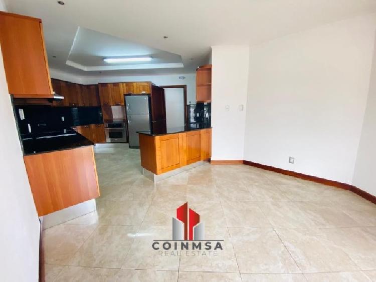 Apartamento en Renta zona 14 / Tadeus