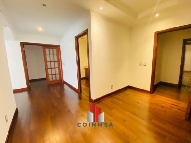 Apartamento en Renta zona 14 / Tadeus