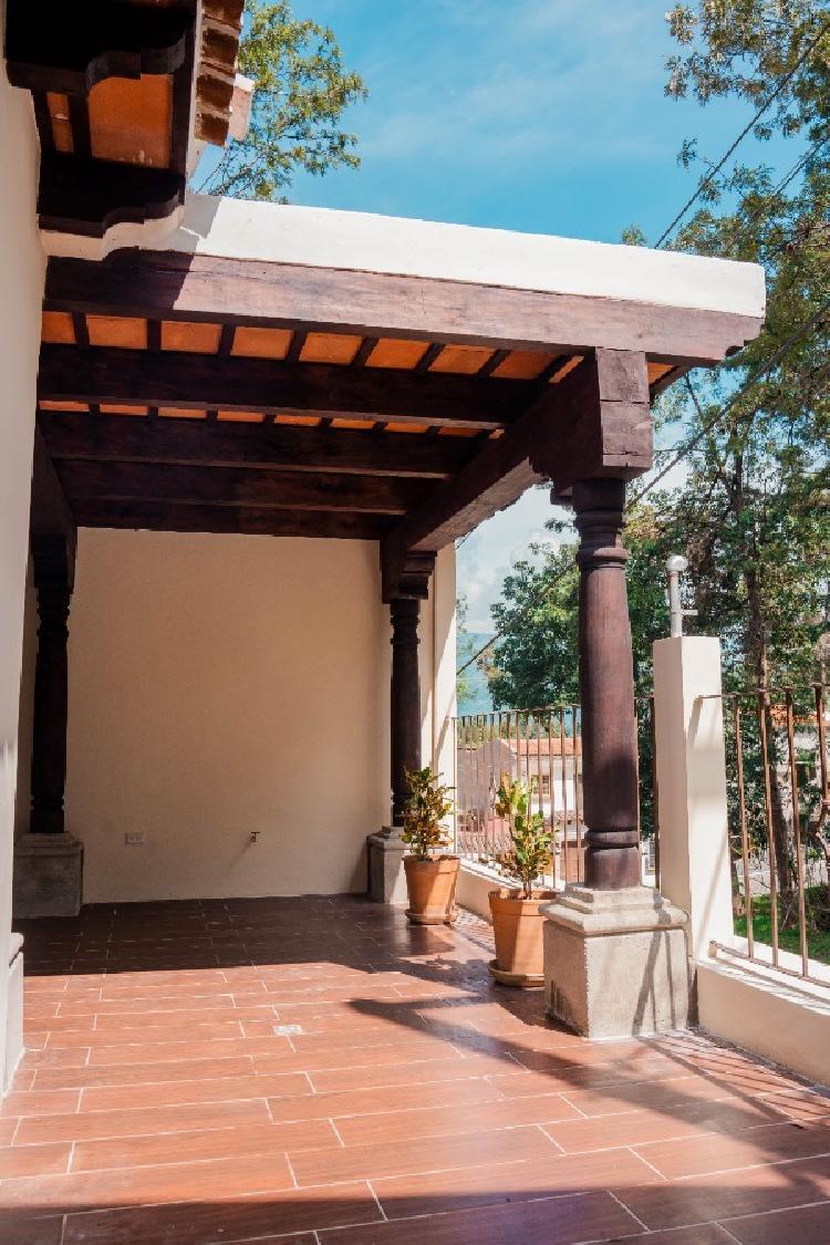 CASA EN VENTA EN ANTIGUA GARDENS / GRANADA / ALOTENANGO