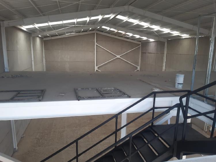 Venta de bodegas zona Industrial Uno Km 15 CAES