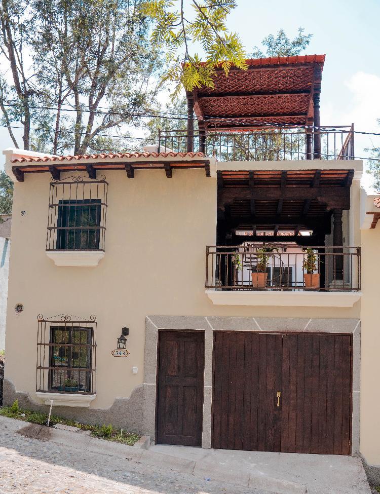 BONITA CASA EN VENTA EN ANTIGUA GARDENS