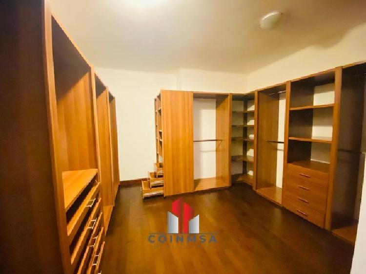 Apartamento en Renta zona 14 / Tadeus