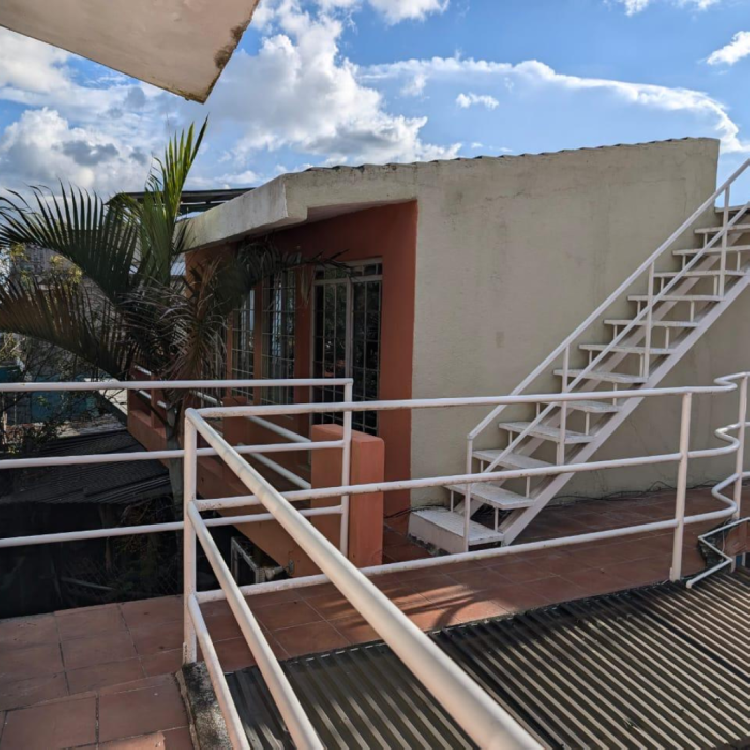 CASA EN VENTA EN ZONA 10 DE MIXCO