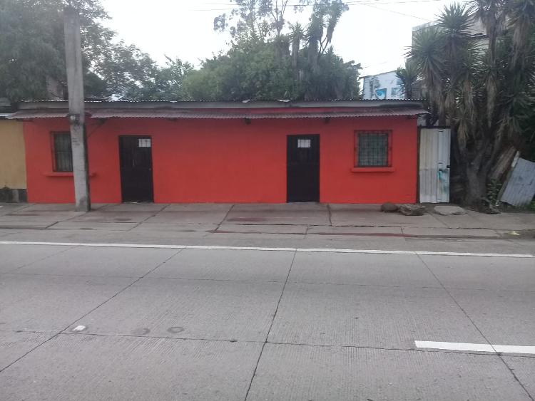 VENDO CASA CON USO COMERCIAL- EXCELENTE UBICACION 