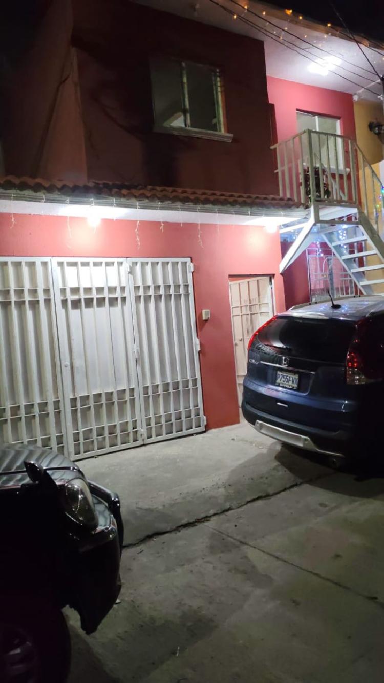 Vendo Casa con ampliaciones en Fuentes del Valle 2 V.N