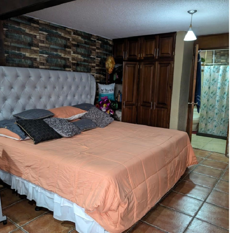 CASA EN VENTA EN ZONA 10 DE MIXCO