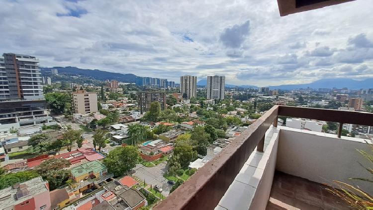 Apartamento en nivel alto en venta zona 15, remodelar