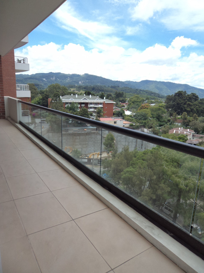 En renta hermoso apartamento amueblado en la Zona 14