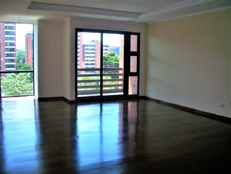 Apartamento en venta edificio Zona 10 Guatemala