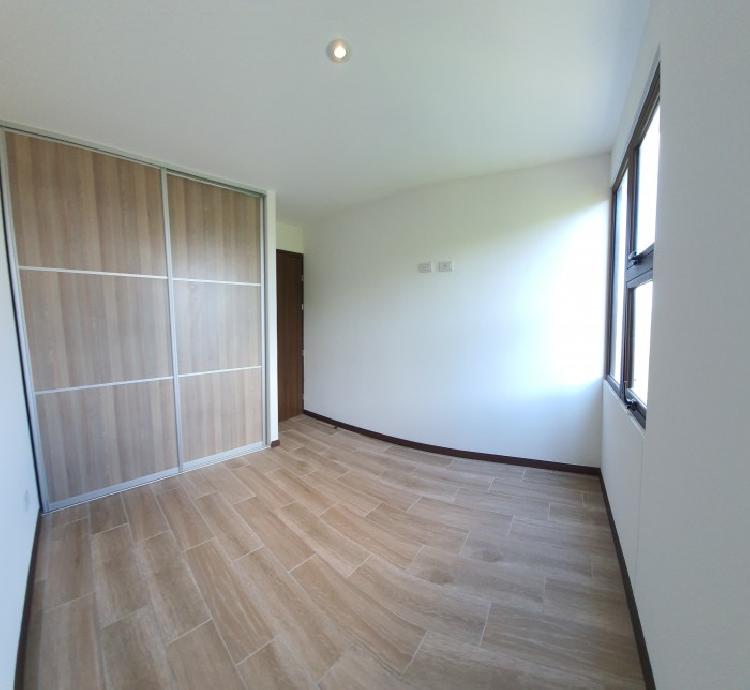 Apartamento Casi Nuevo en renta Edificio 2021 zona 16