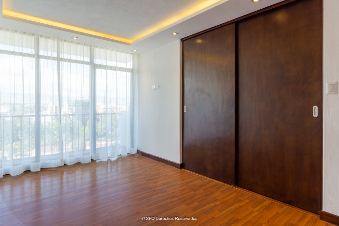 Apartamento en Alquiler o Venta Ciudad Vieja Zona 10 