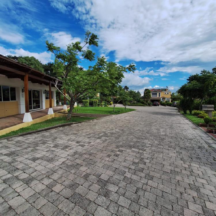 Casa en venta San Lorenzo Almagro Carretera El Salvador