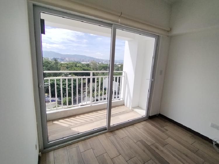 Apartamento en renta Zona 13 Pamplona de 2 habitaciones