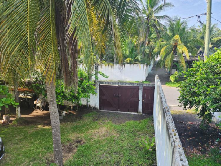 CASA FRENTE A LA PLAYA RAMA BLANCA SIPACATE ESCUINTLA