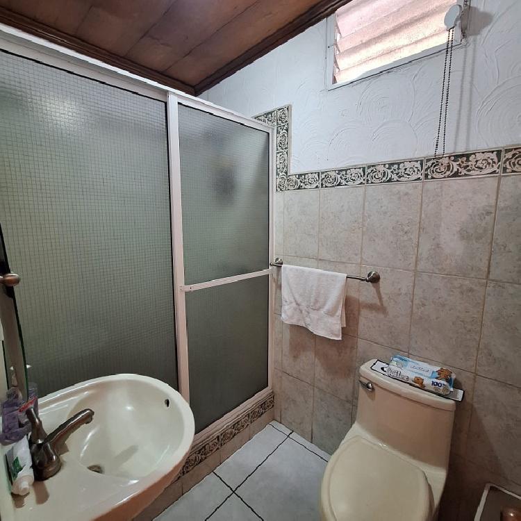 Amplia Casa Amueblada en Venta en la zona 1 