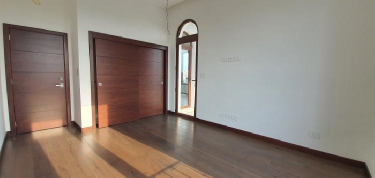 Apartamento en Renta Gardenias de Cayala Z.16