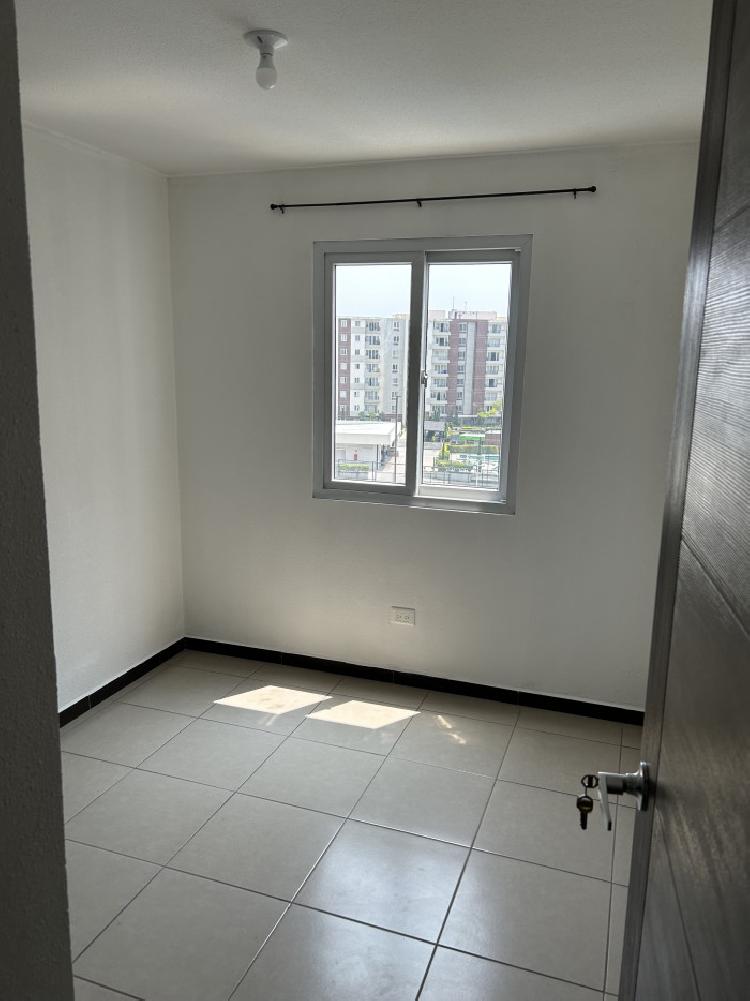 Apartamento en parque7 Calzada Roosevelt en alquiler