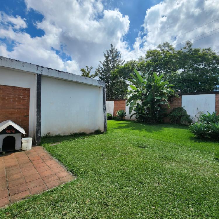 Casa-Terreno en Venta Zona 15 Colonia Trinidad
