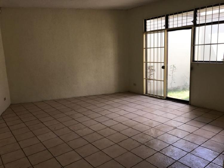 Casa En Venta Prados de Monte Maria Zona 12