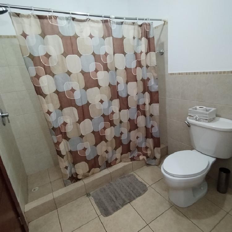 Apartamento amueblado en renta zona 10 Ciudad Vieja