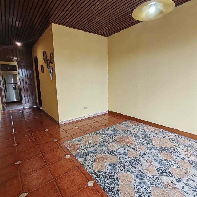 Apartamento en renta en Monte Maria 1 dentro de garita