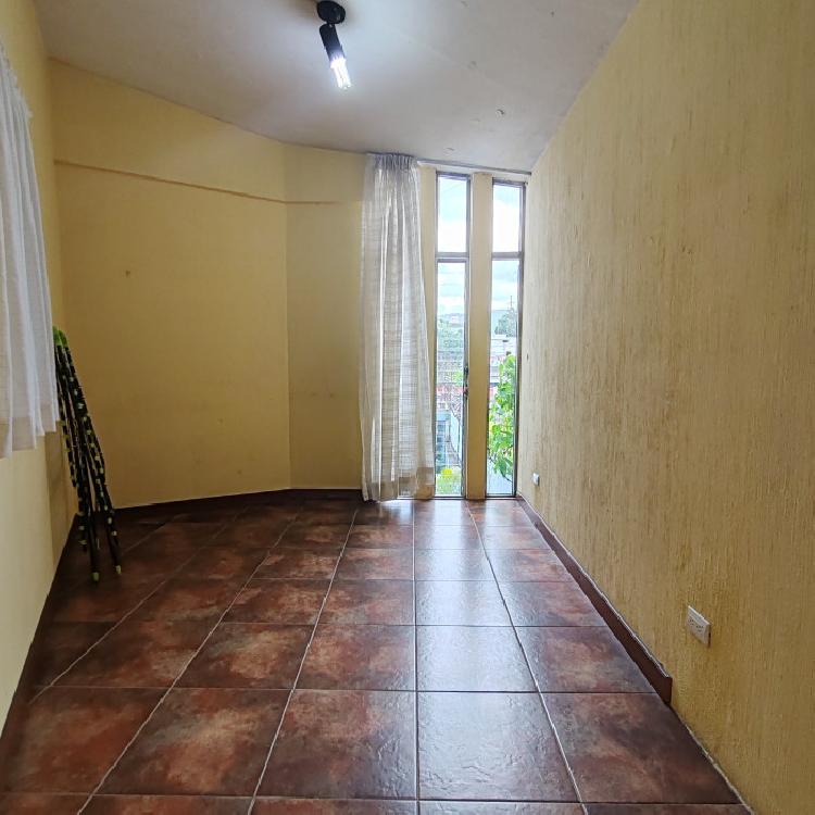 Apartamento en renta en Monte Maria 1 dentro de garita